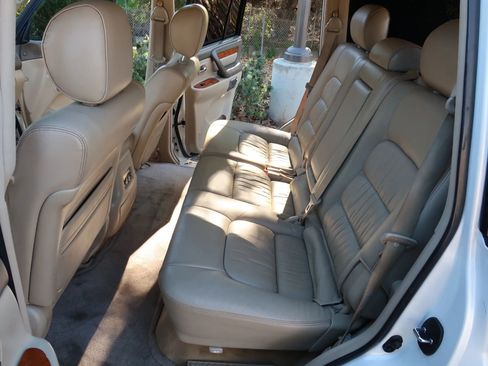 Used 2005 Lexus LX 470 4WD image 14