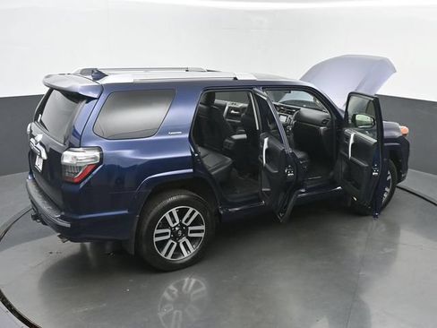 Used 2018 Toyota 4Runner Limited AWD/4WD image 59