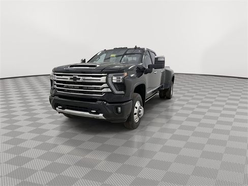 Certified 2024 Chevrolet Silverado 3500 High Country w/ High Country Premium Package image 5