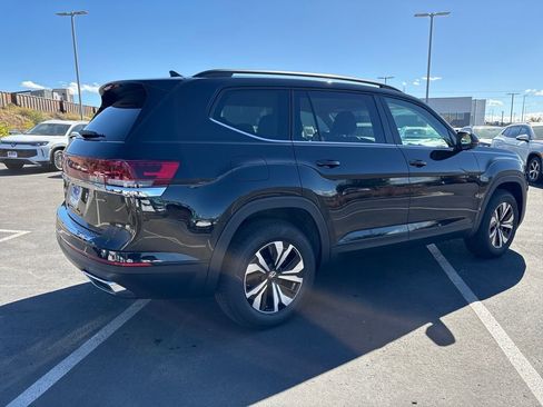 New 2026 Volkswagen Atlas SE image 5