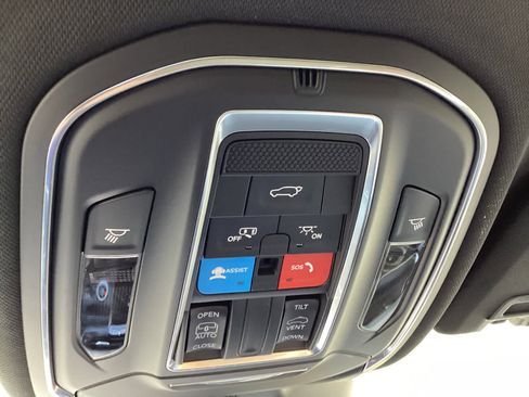 New 2025 Jeep Grand Cherokee L Laredo w/ Luxury Tech Group I image 32