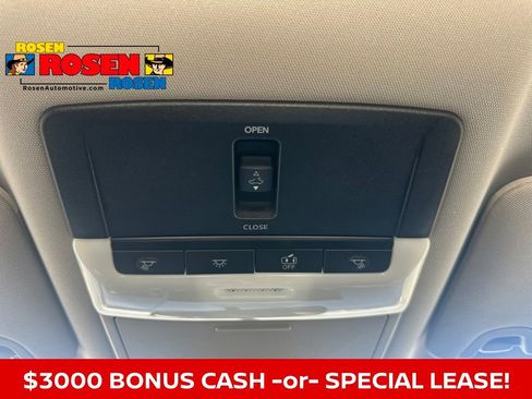 New 2025 Nissan Altima 2.5 SR w/ SR Premium Package image 28