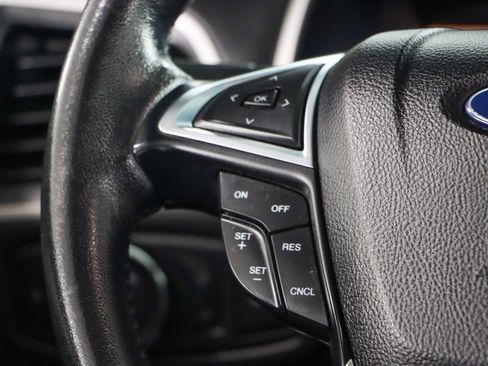 Used 2020 Ford Edge SEL image 13