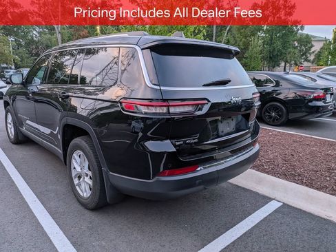 Used 2022 Jeep Grand Cherokee L Laredo w/ Luxury Tech Group I AWD/4WD image 4
