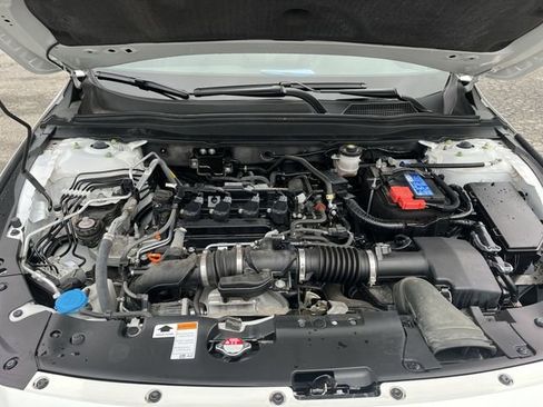 Used 2022 Honda Accord Sport image 19