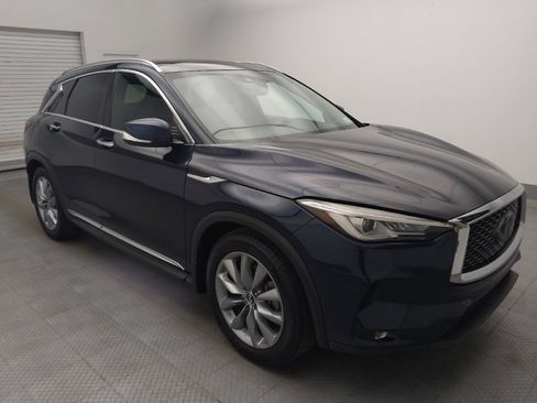 Used 2019 INFINITI QX50 Luxe w/ Navigation Package FWD image 13