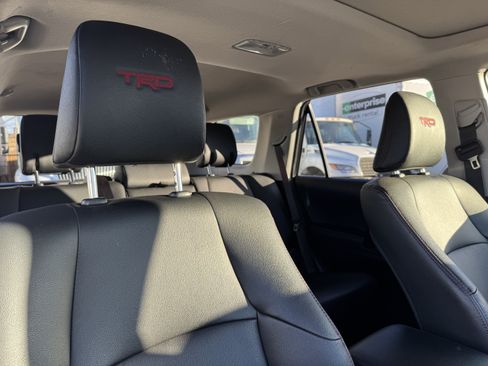 Certified 2022 Toyota 4Runner TRD Off-Road Premium w/ Moonroof Package image 20