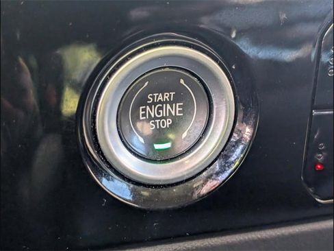 Used 2022 Chevrolet Silverado 1500 LT w/ Protection Package image 11