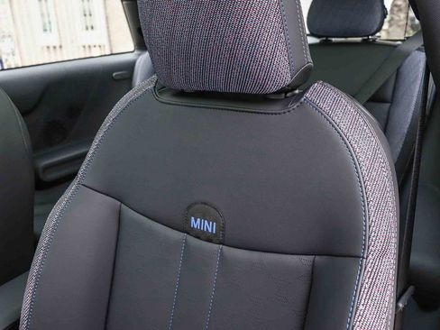 New 2026 MINI Cooper 2-Door Hardtop FWD image 28