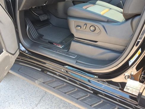 New 2026 GMC Sierra 1500 AT4 w/ AT4 Premium Package AWD/4WD image 13