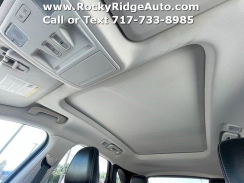 Used 2022 Ford Escape SEL w/ Class II Trailer Tow Package image 17