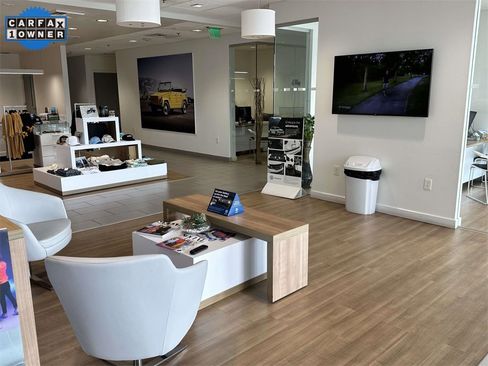 Used 2021 Ford Escape SE w/ SE Sport Appearance Package image 33