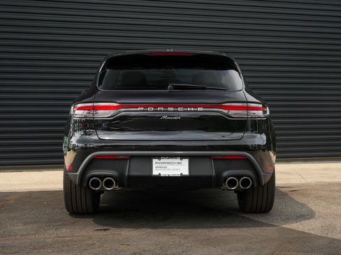 Certified 2026 Porsche Macan AWD/4WD image 14