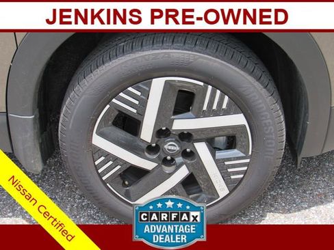 Certified 2026 Nissan Kicks SV w/ Charging Package FWD image 9