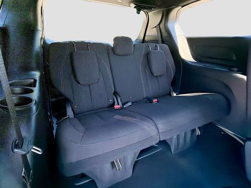 Used 2021 Chrysler Pacifica Touring w/ S Appearance Package image 29