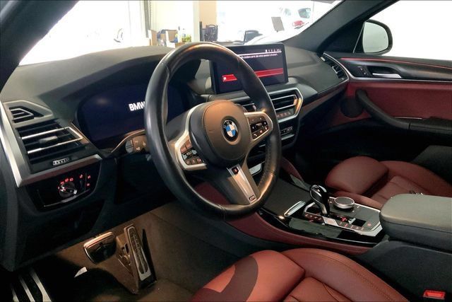 Used 2023 BMW X4 xDrive30i w/ M Sport Package AWD/4WD image 7