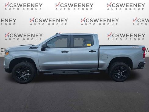 Used 2025 Chevrolet Silverado 1500 Custom Trail Boss w/ Turbomax Blackout Package AWD/4WD image 2