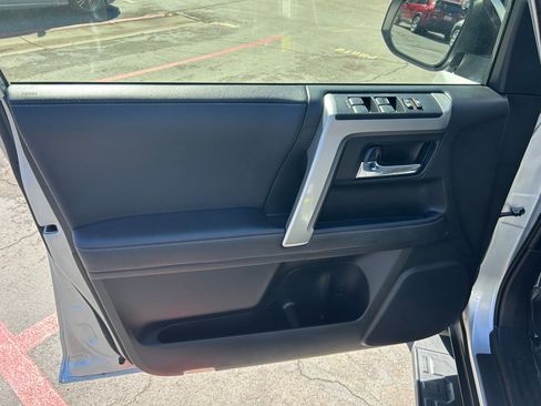 Certified 2023 Toyota 4Runner SR5 Premium AWD/4WD image 10
