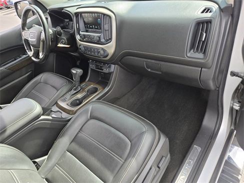 Used 2018 GMC Canyon Denali image 14