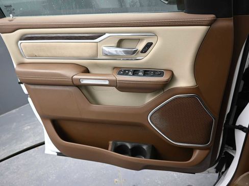 Used 2020 RAM 1500 Laramie image 11