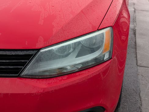 Used 2012 Volkswagen Jetta TDI FWD image 11