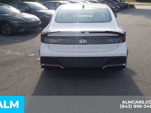 Certified 2025 Hyundai Sonata SE FWD image 6