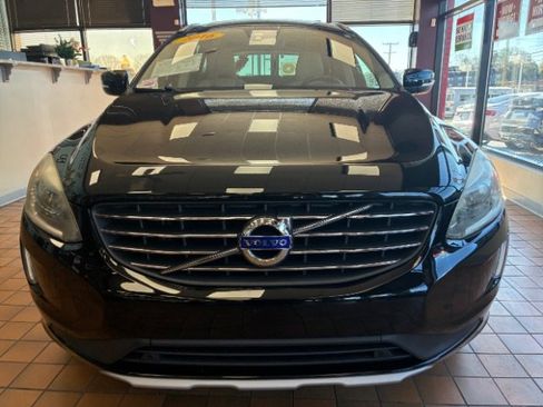 Used 2016 Volvo XC60 T5 Premier w/ Proximity Package image 5