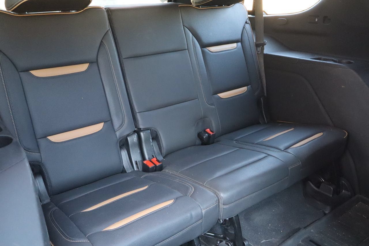 Used 2021 GMC Yukon AT4 w/ AT4 Premium Plus Package AWD/4WD image 19