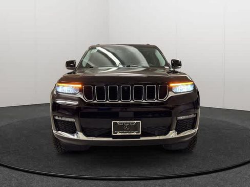 Used 2022 Jeep Grand Cherokee L Limited w/ Luxury Tech Group II AWD/4WD image 2