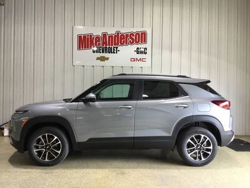 New 2026 Chevrolet TrailBlazer LT w/ LT Cold Weather Package AWD/4WD image 1