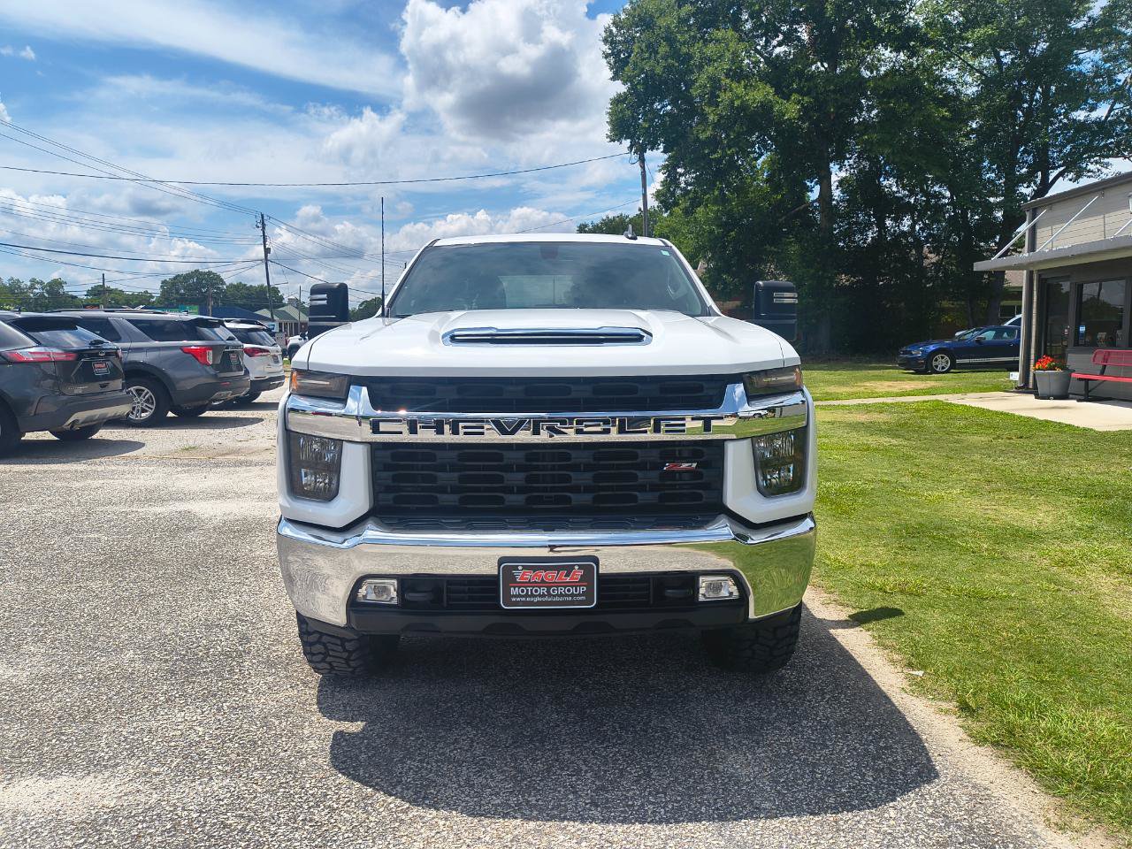 Used 2023 Chevrolet Silverado 2500 LT w/ Convenience Package AWD/4WD image 3
