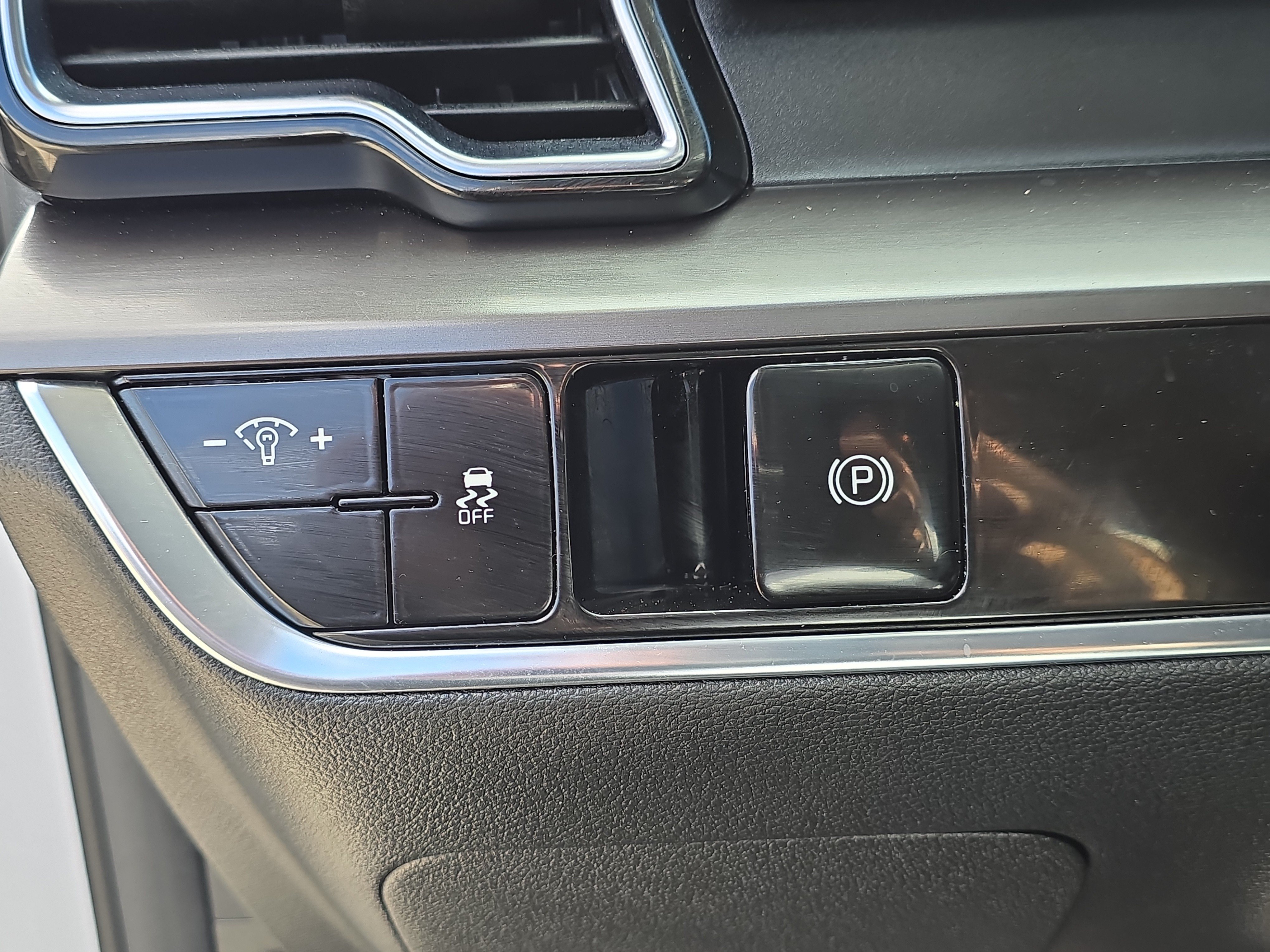 Certified 2023 Kia Sportage EX FWD image 26