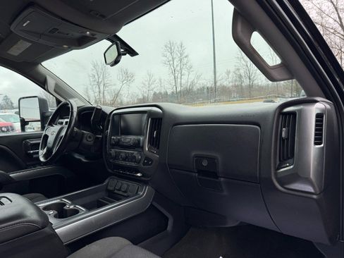 Used 2018 Chevrolet Silverado 3500 LT image 19
