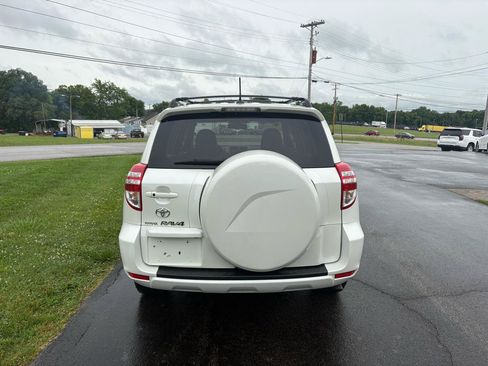 Used 2010 Toyota RAV4 Limited FWD image 3