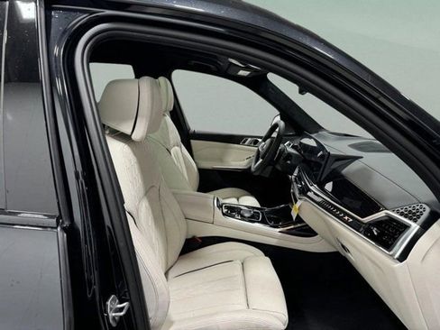 New 2026 BMW X7 xDrive40i w/ M Sport Package image 21