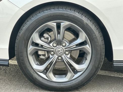 Used 2024 Honda Accord EX image 29