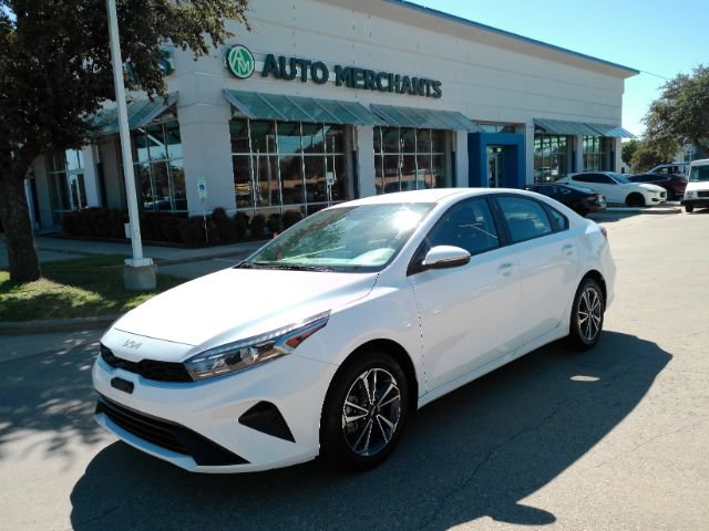 Used 2024 Kia Forte LXS w/ LXS Technology Package FWD image 1