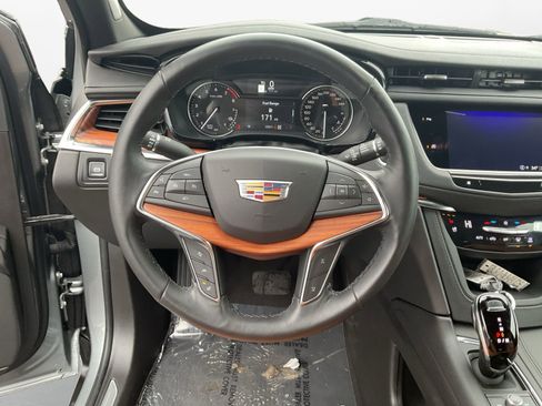 Used 2024 Cadillac XT5 Premium Luxury w/ LPO, Floor Liner Package image 12