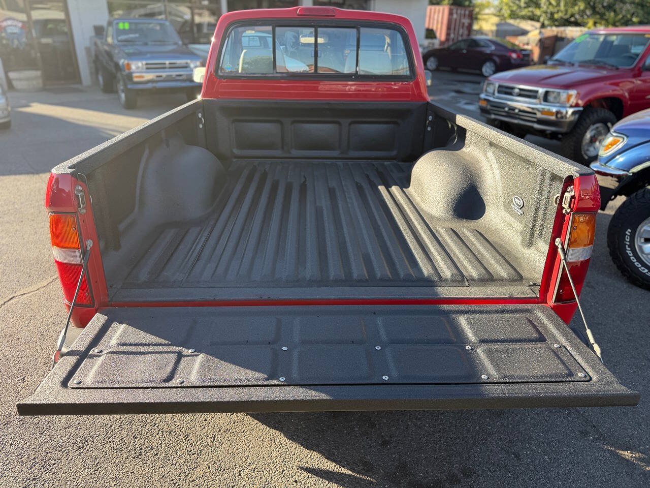 Used 1995 Toyota Tacoma 4x4 Regular Cab image 89