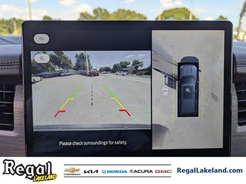 Used 2024 Ford Expedition Limited image 23