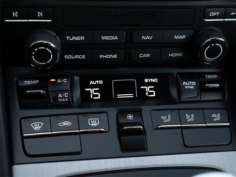 Used 2022 Porsche 718 Cayman GT4 image 20