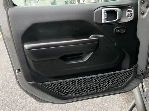 Used 2020 Jeep Wrangler Unlimited Rubicon image 25