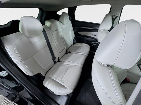 Certified 2023 Hyundai Tucson Limited w/ Cargo Package image 29