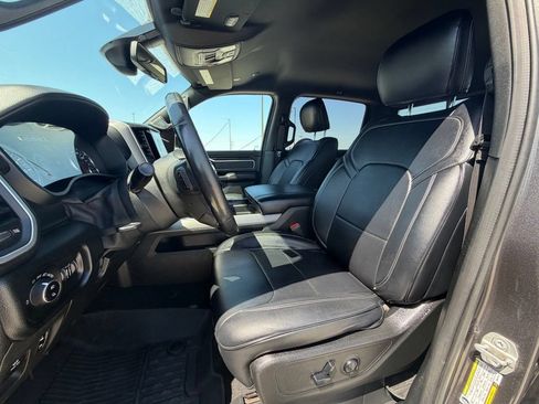 Used 2019 RAM 1500 Big Horn AWD/4WD image 12