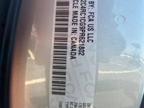 Used 2023 Chrysler Voyager LX FWD image 29