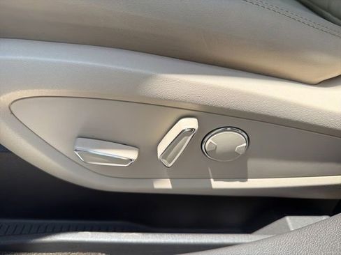 Used 2019 Lincoln Nautilus Reserve FWD image 28