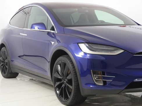 Used 2019 Tesla Model X 75D image 48