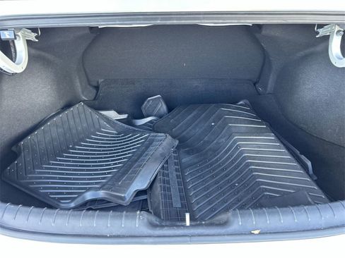 Certified 2024 Hyundai Elantra SEL image 16