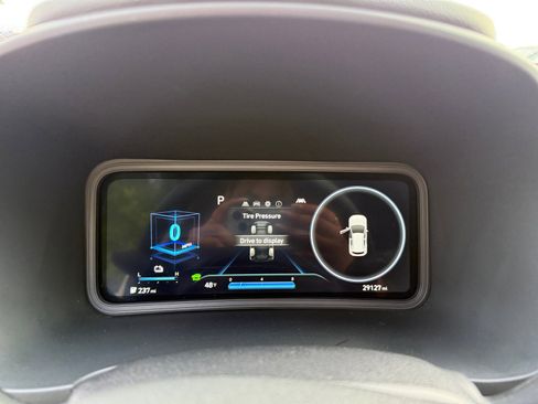 Certified 2023 Hyundai Kona SE w/ Cargo Package image 11