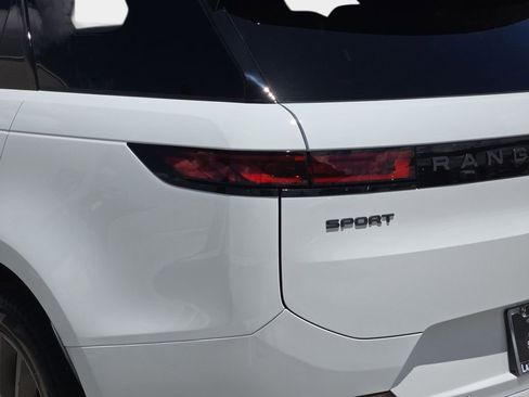 Certified 2026 Land Rover Range Rover Sport Dynamic SE AWD/4WD image 39
